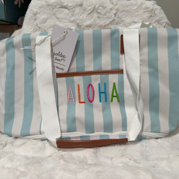 Aloha Spirit Convertible Weekender Bag - Picture 2 of 2